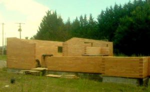 Maison en briques de bois